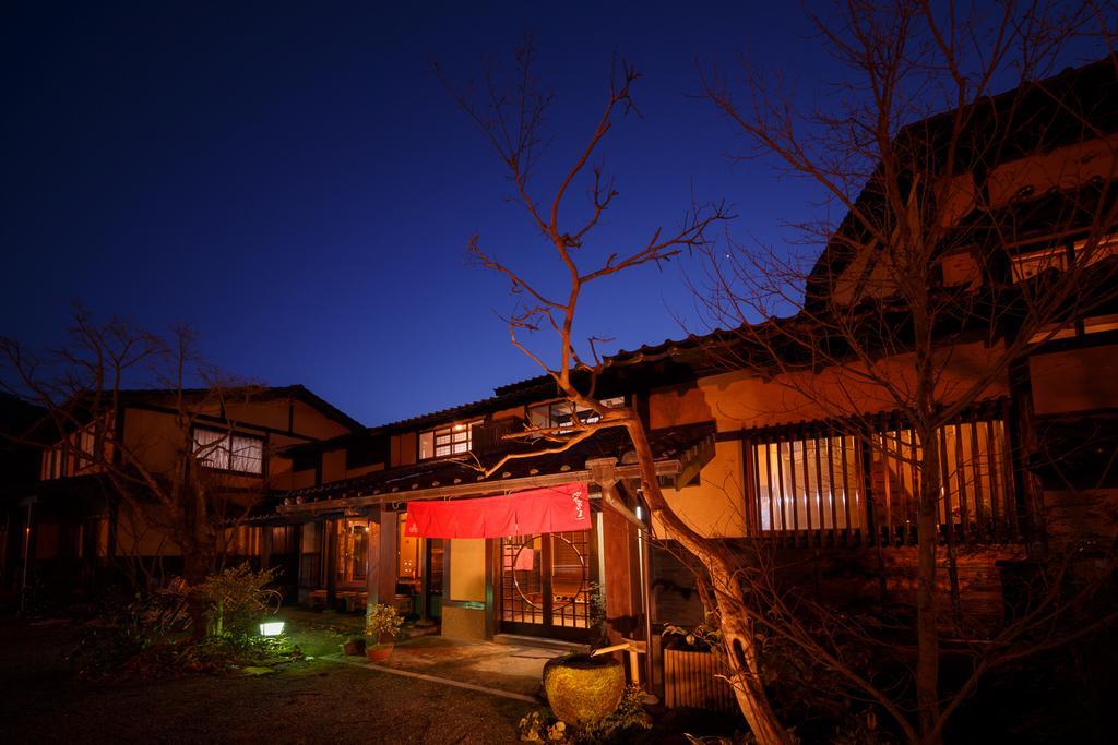 Yufuin Ryokan Tadaima מראה חיצוני תמונה