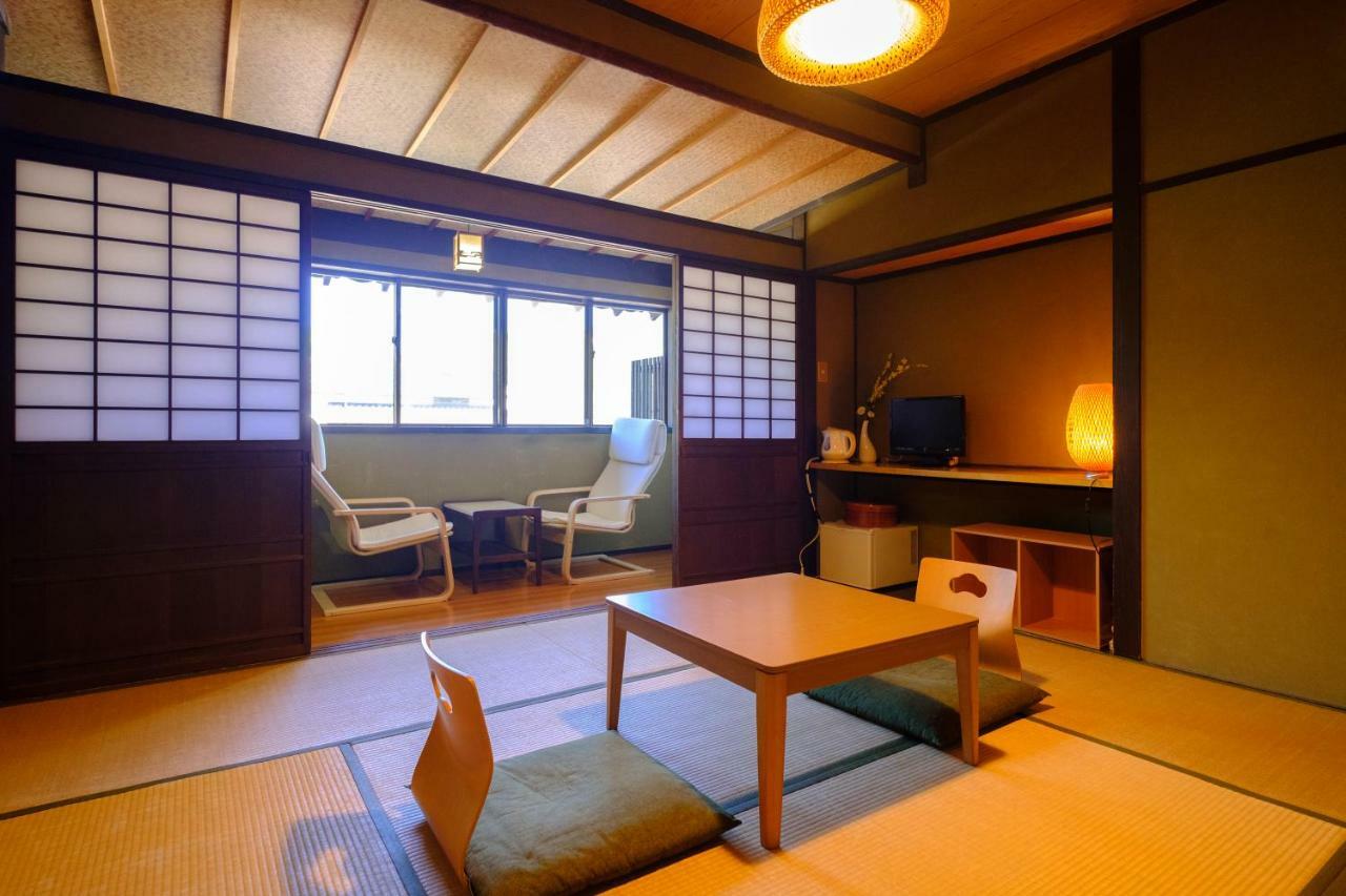 Yufuin Ryokan Tadaima מראה חיצוני תמונה